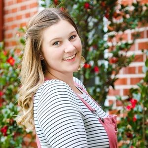 Meet your Posher, Emily